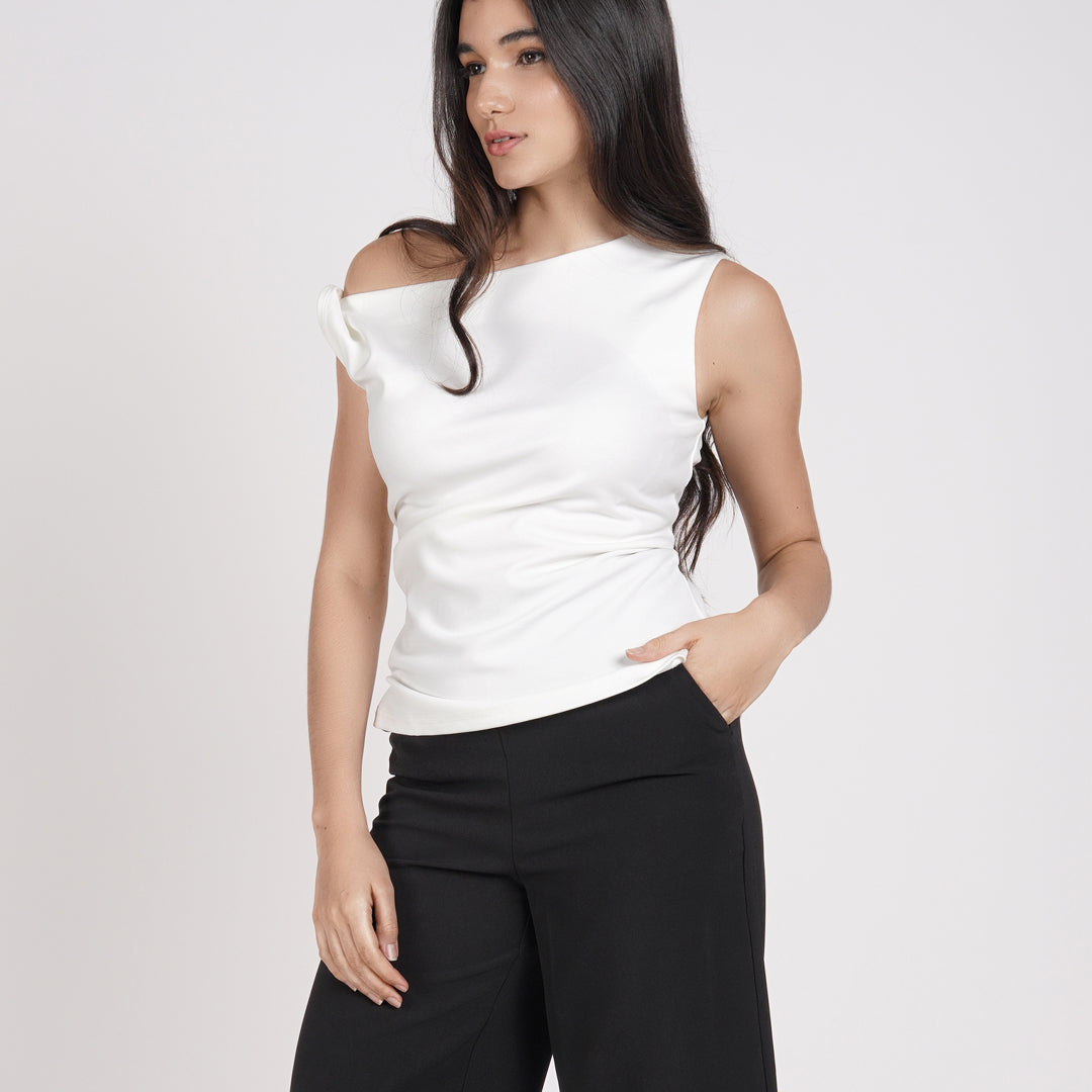 Daphne Asymmetric Twist Top