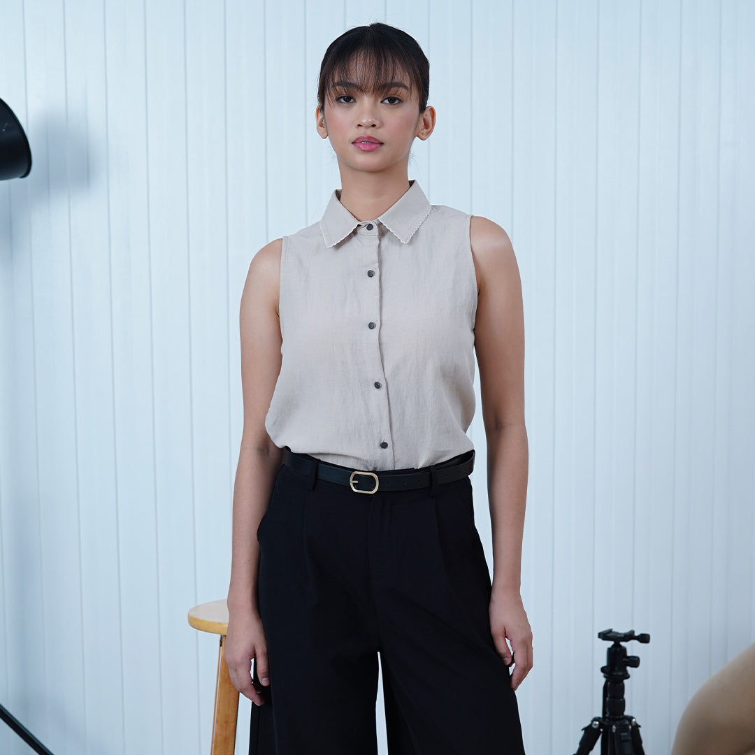 Freya Sleeveless with Delicate Contrast Embro In the Collar