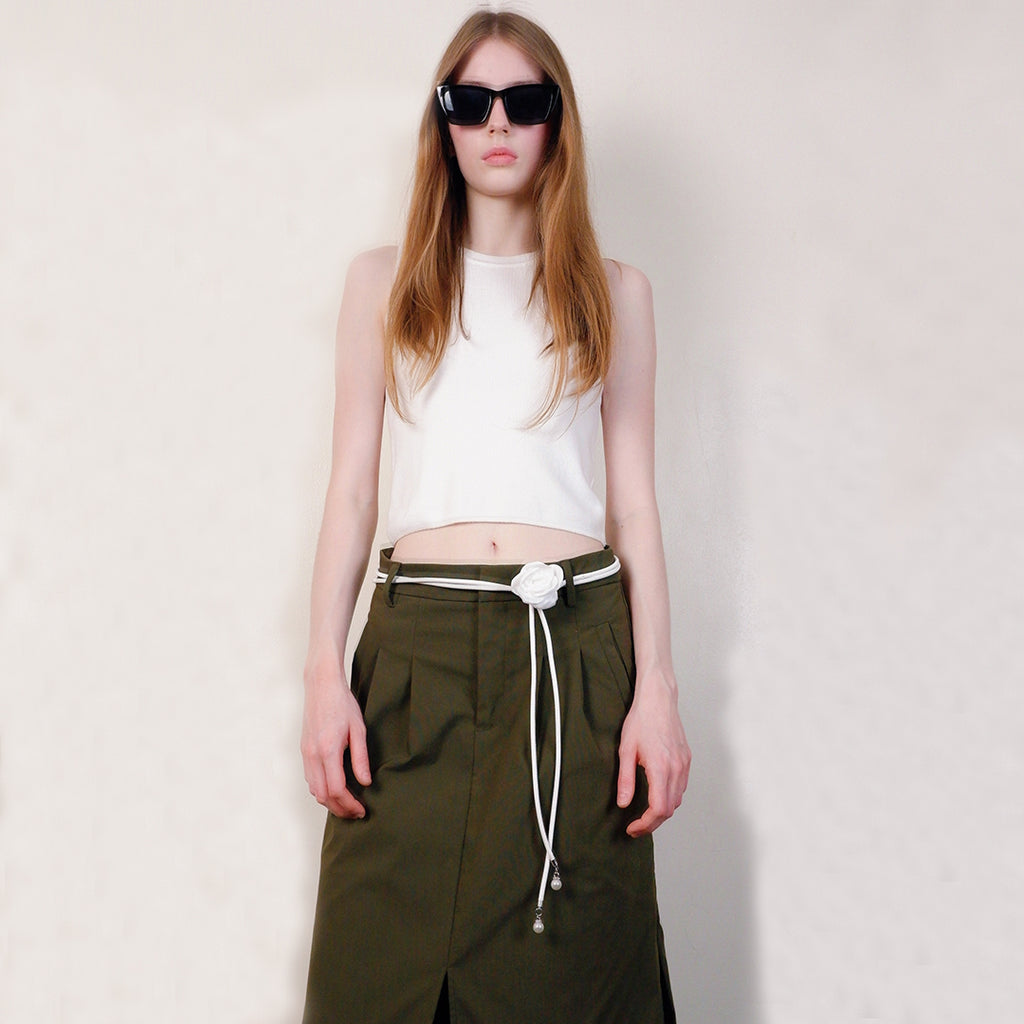 Demmy Chic Contrast Sleeveless Crop Top