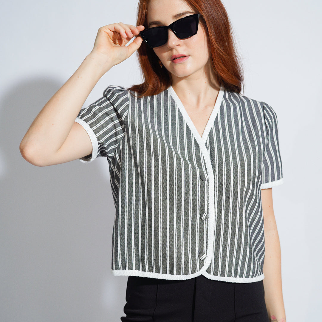 Brisa V-neck Linen Top