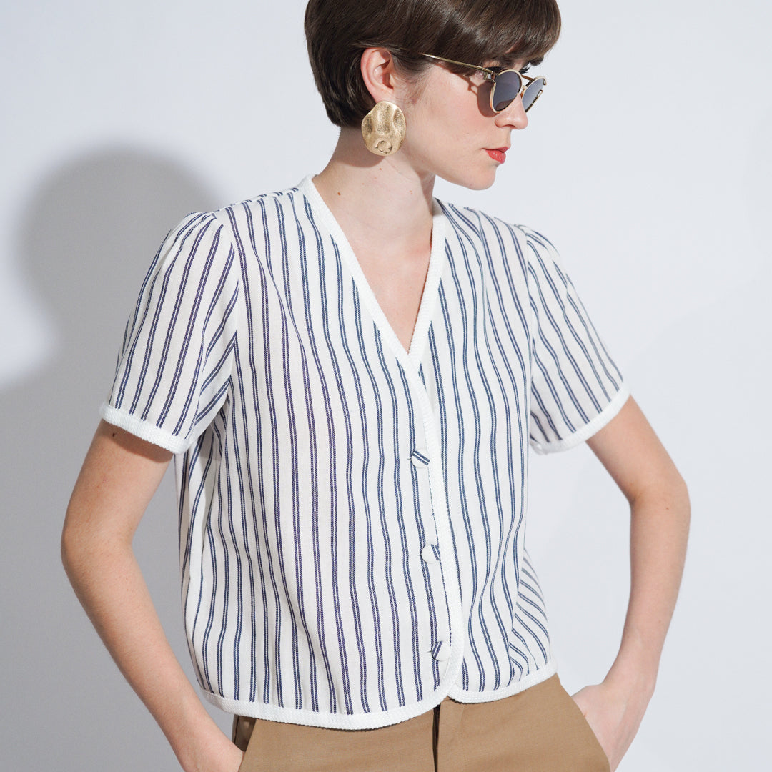 Brisa V-neck Linen Top