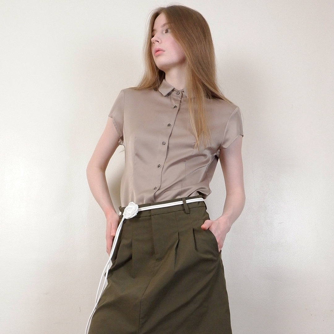 Everett Satin Stand-Collar Fitted with Cap Sleeves