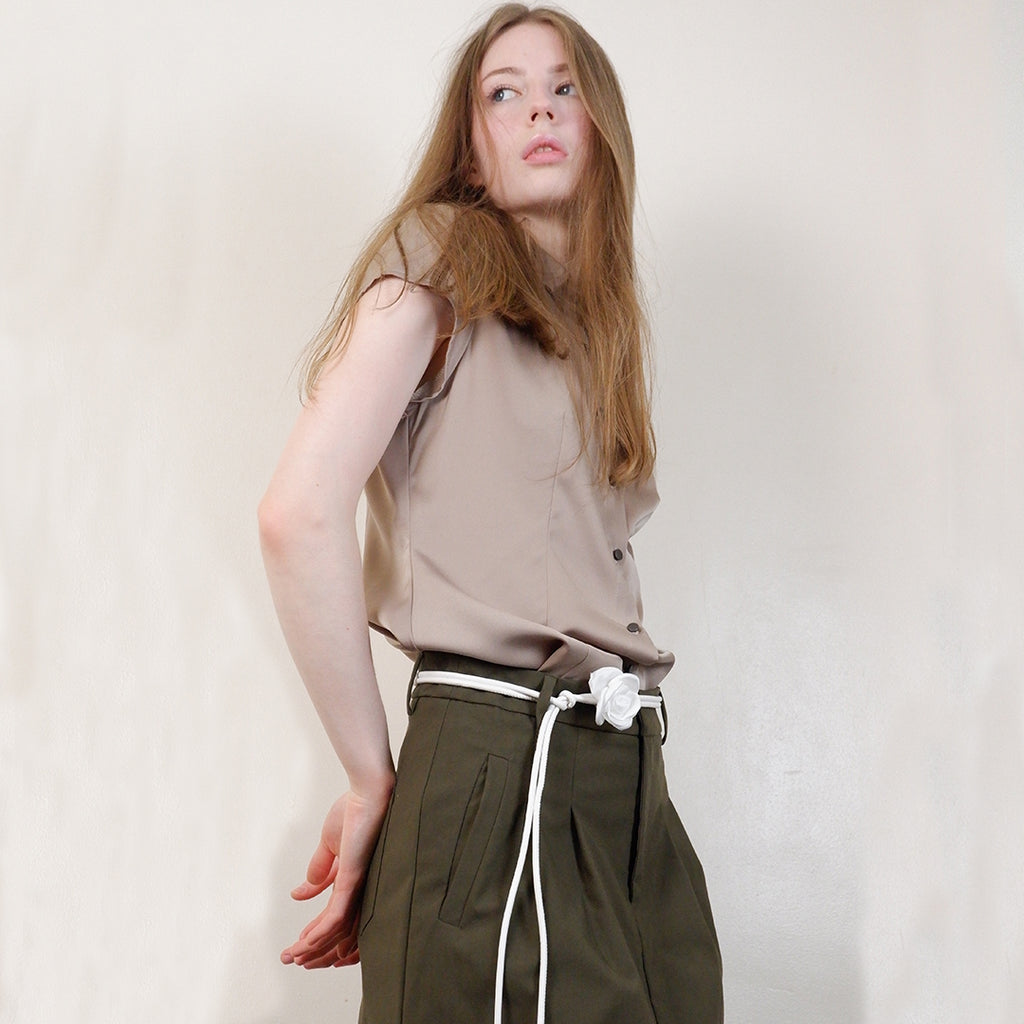 Everett Satin Stand-Collar Fitted with Cap Sleeves