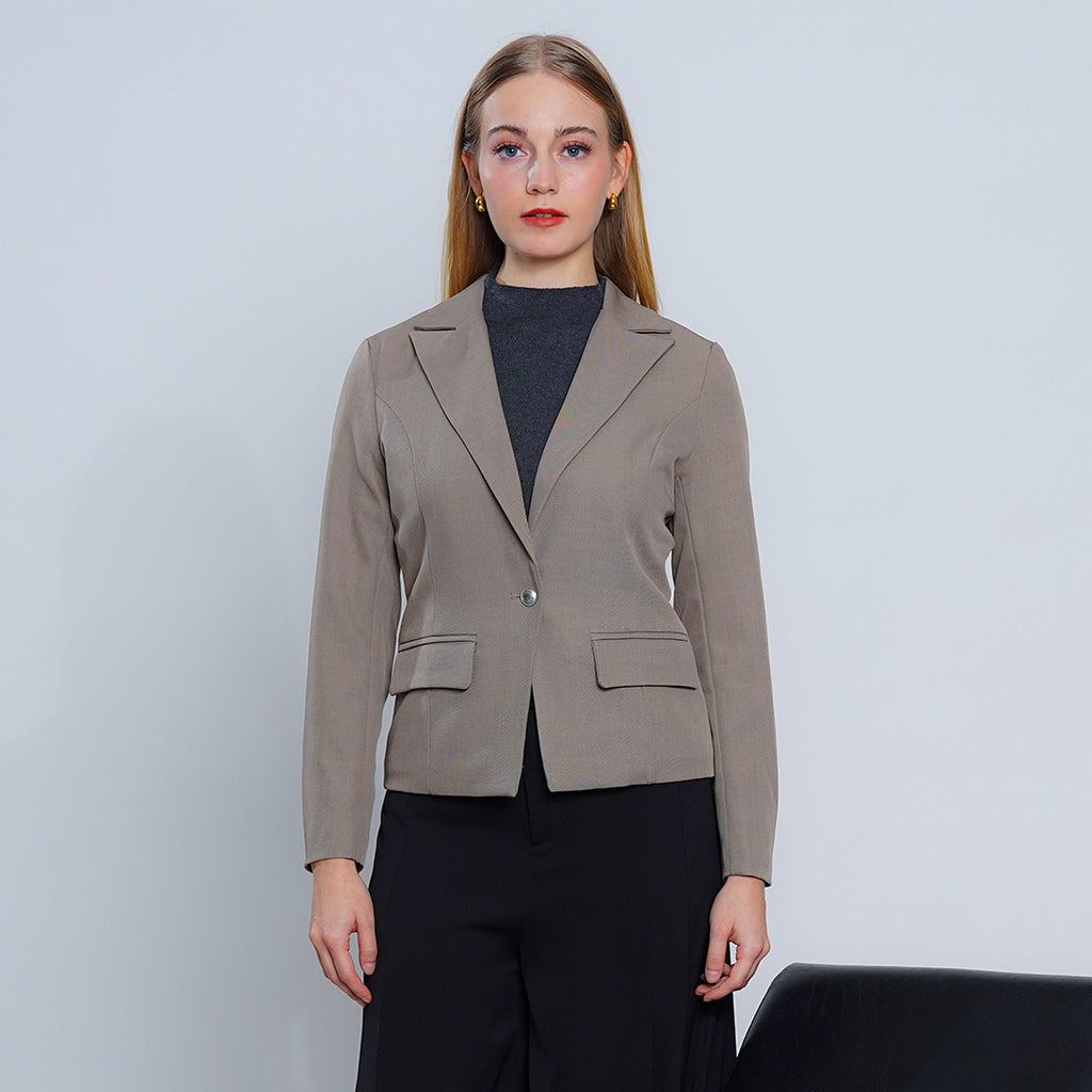 Luciana Avery Tailored Single-Button Blazer