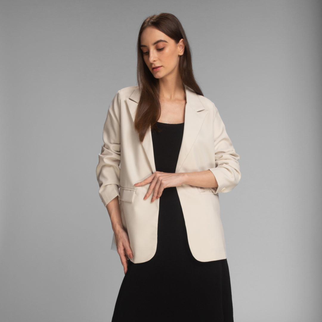 Felicia Peak Lapel Long-Sleeve Blazer