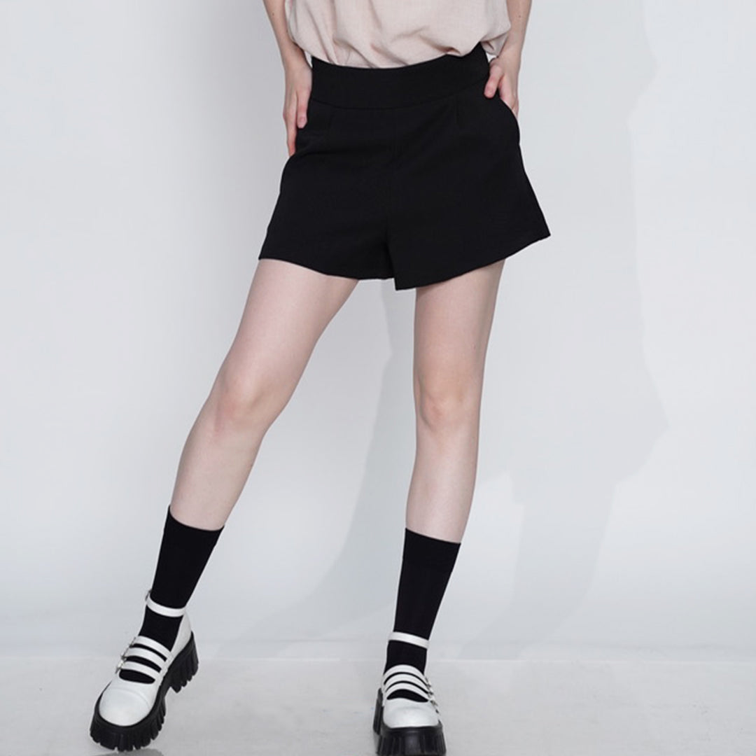 Gelle Crisp High-Waist Shorts