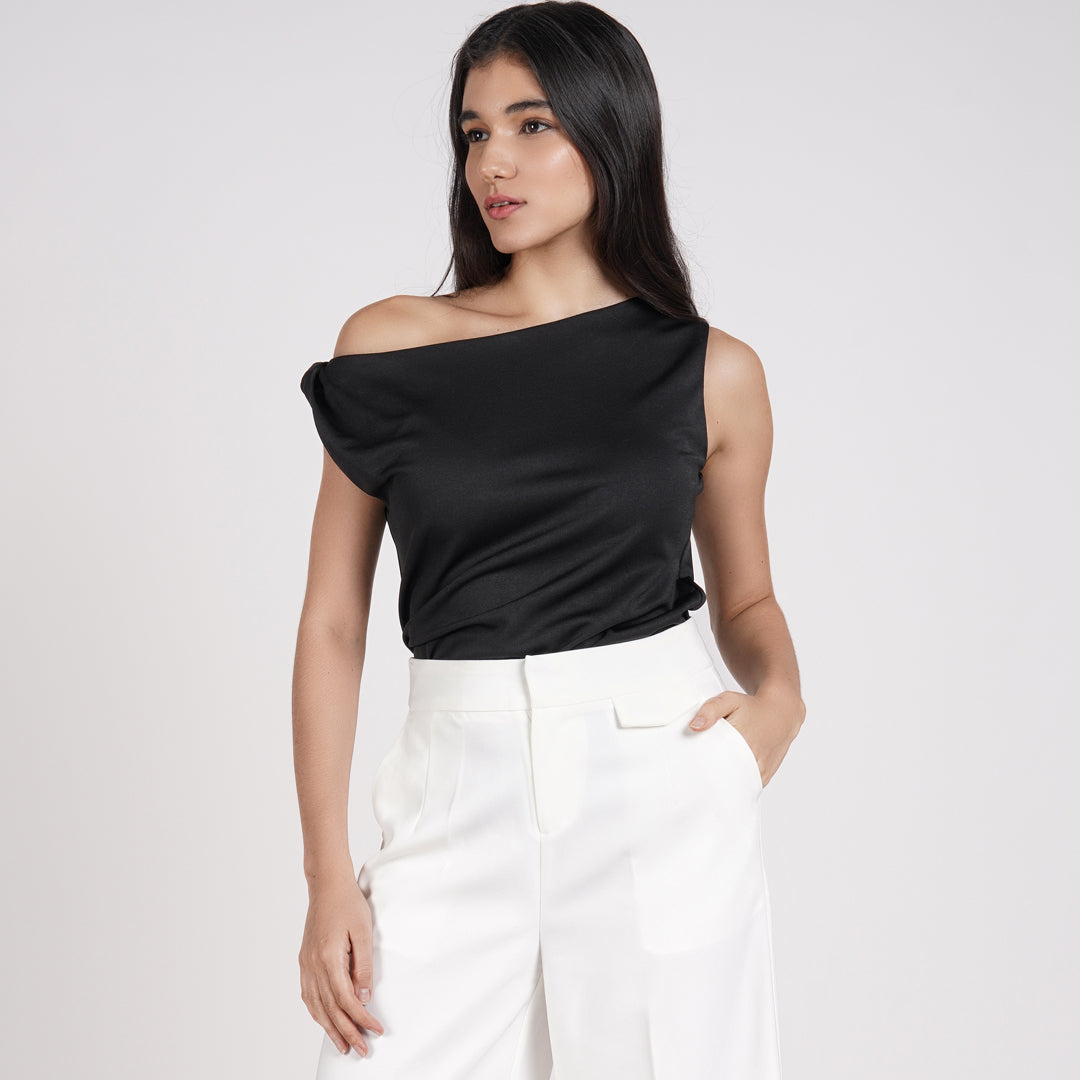 Daphne Asymmetric Twist Top