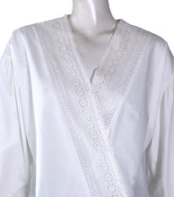 Load image into Gallery viewer, Ira Overisized V-neck Top with Lace
