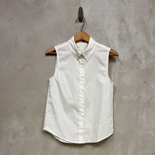 Load image into Gallery viewer, Honey Sleeveless Collared Blouse
